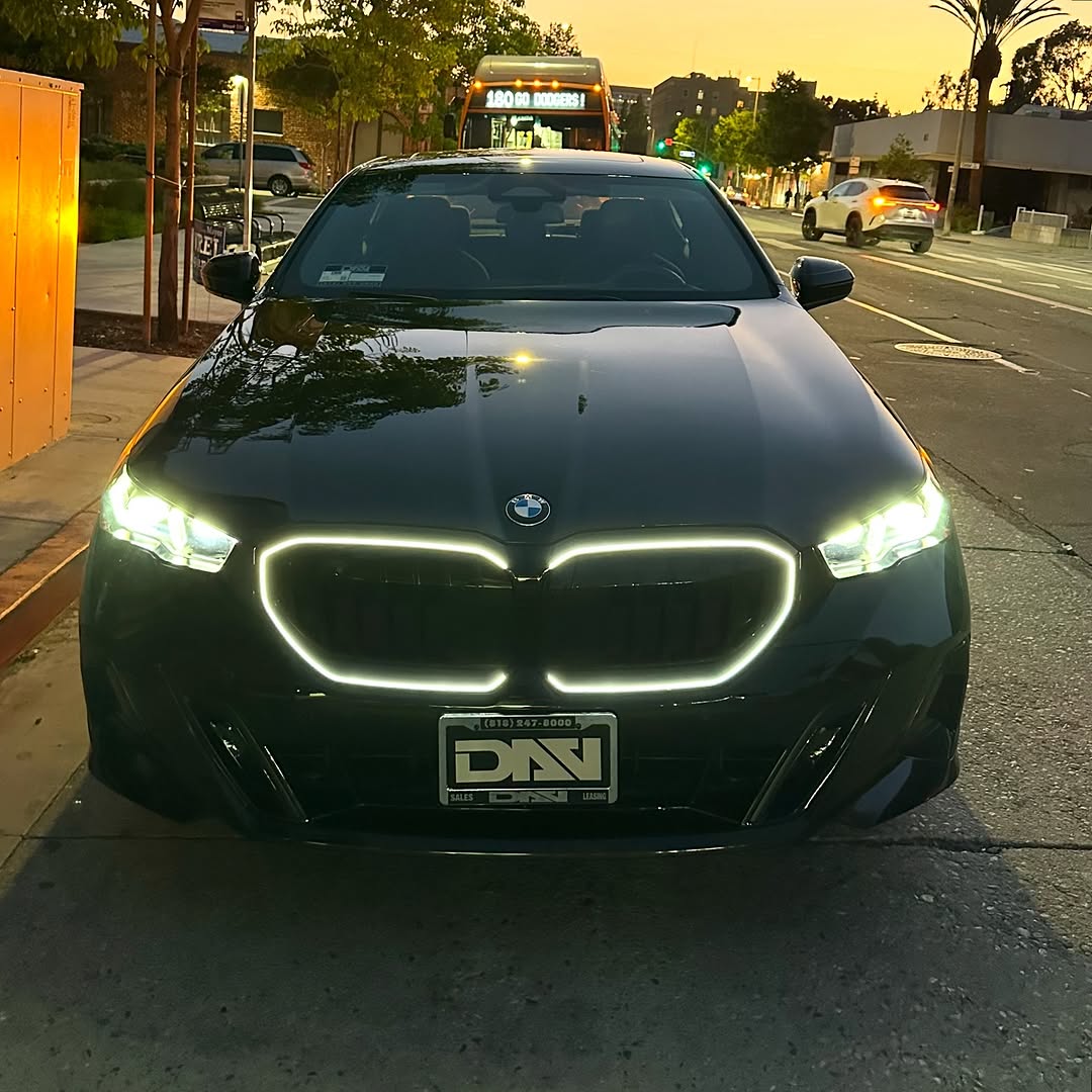 BMW 530i M-Sport front detail